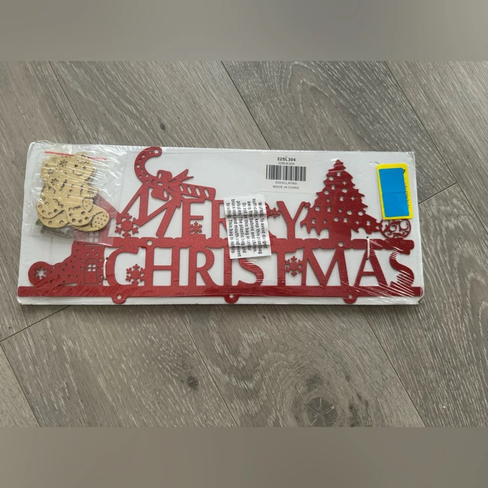 Red Metal Merry Christmas Wall/Door Hanging Decoration